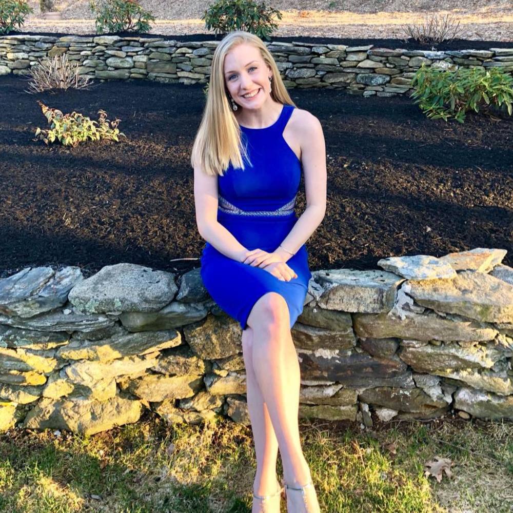 Meet your Posher, Laura